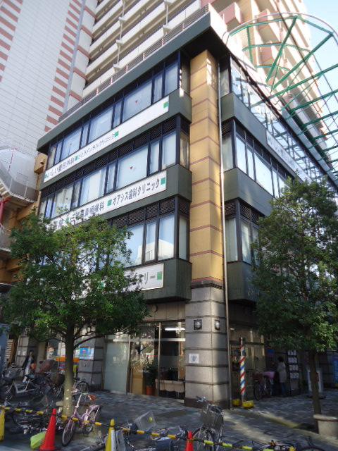 Hospital. 660m to Station Medical Mall