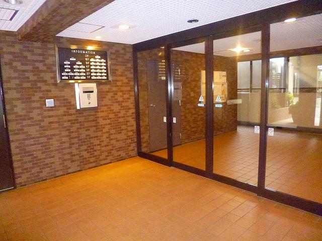 Entrance. auto lock