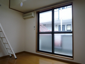 Living and room. The second floor is a good day