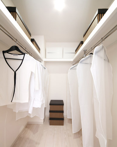 Receipt.  [Walk-in closet]  ※ Model room Dg type. Including some paid options (application deadline Yes)