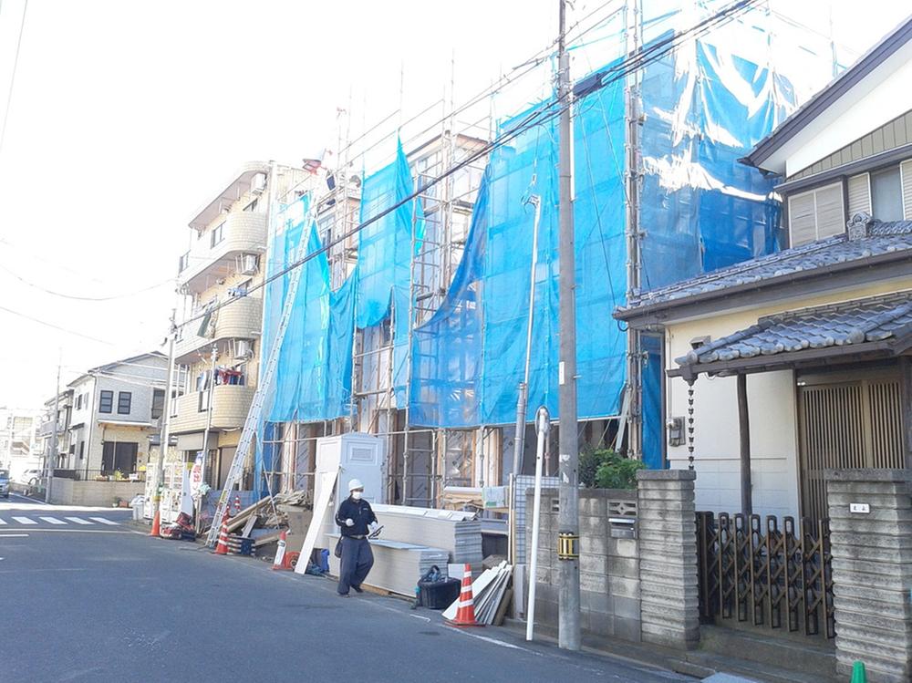 Local appearance photo. Local (12 May 2013) Shooting