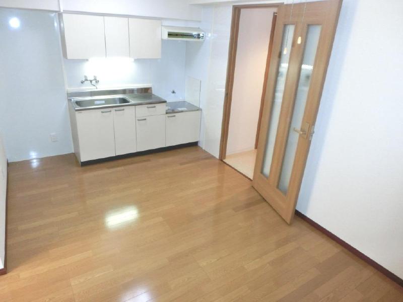 Living and room. Spacious dining