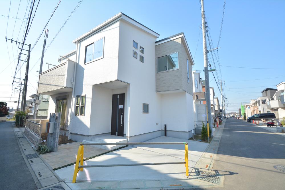 Local appearance photo. W-16 Building (December 2013) Shooting