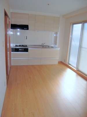 Living and room. LDK10 Pledge