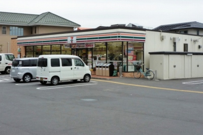 Convenience store. Seven-Eleven Kawaguchi Maekawa 2-chome (convenience store) up to 100m