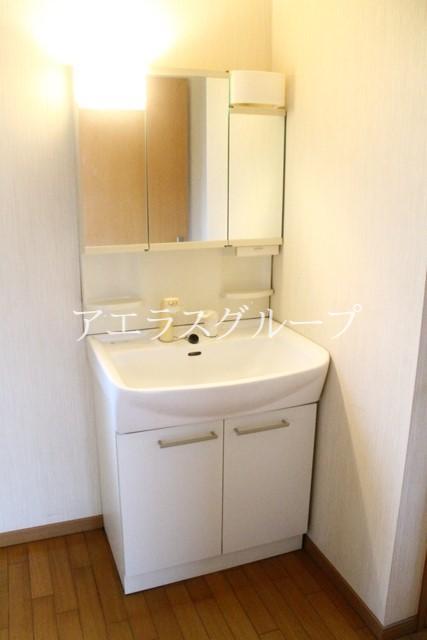 Washroom. You can comfortably cleansing in morning