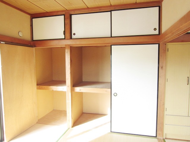 Receipt. Abundant storage