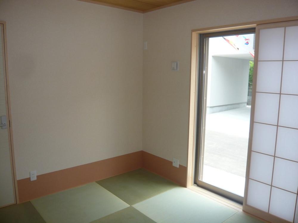 Non-living room. Shooting date 2013 / 07 / 26