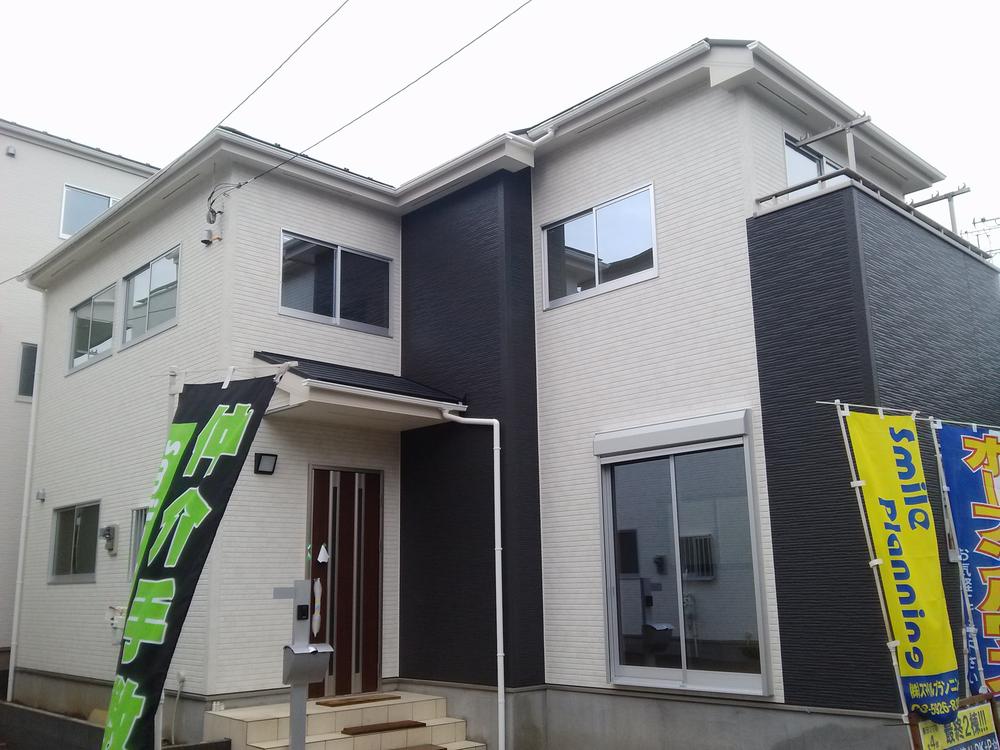 Same specifications photos (appearance). Same construction appearance photo