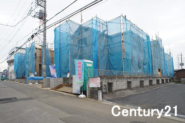 Local photos, including front road. 11 / 28 shooting Completion of framework