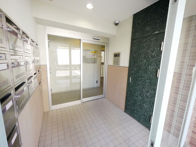 Other. 10m to the entrance (Other)