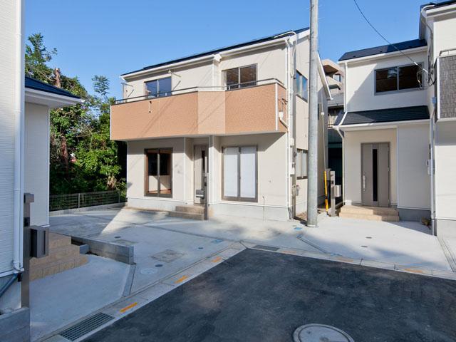 Other local.  ■ Building 2 _2880 ten thousand! With popularity of solar panels! Two car space!  ■ 