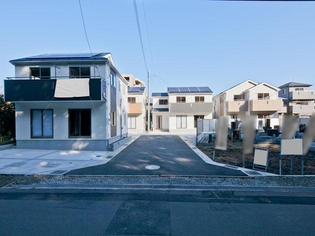 Local photos, including front road. Local (10 May 2013) Shooting West road 6m