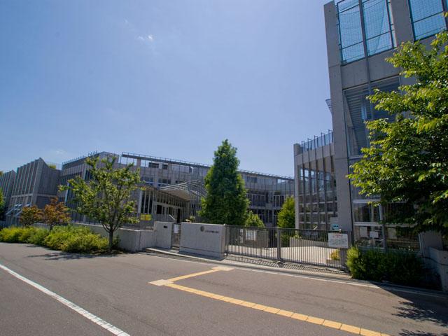 Primary school. Kawaguchi Municipal Totsuka 400m to the south elementary school