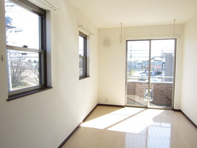 Living and room. There is also an indoor clothes, Also it survives dry your laundry on a rainy day