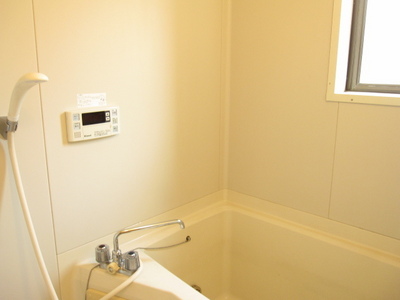 Bath. ☆ There is a window, You can ventilation well ☆