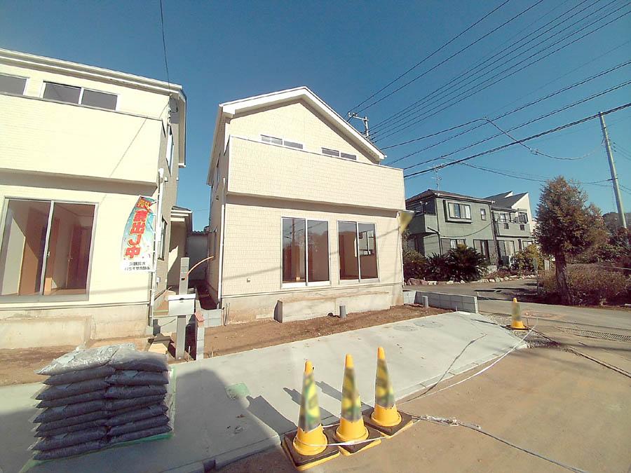 Local photos, including front road. Was building completed. Such as the actual image from per yang, We have to wait all the time so you can see directly.