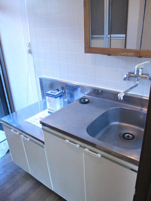 Kitchen. The Favorite kitchen dishes that gas stove is put is recommended!