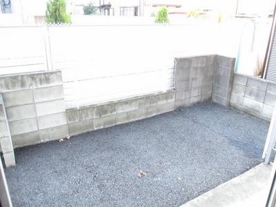 View. Outside the window, Dust does not so much dance because it is the terrace paved.