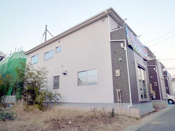 Local photos, including front road