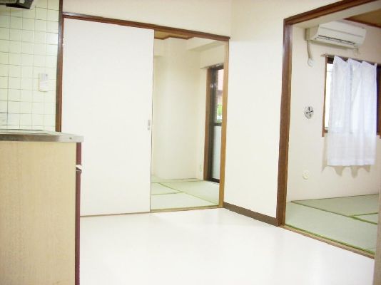 Living and room. Room sorting type