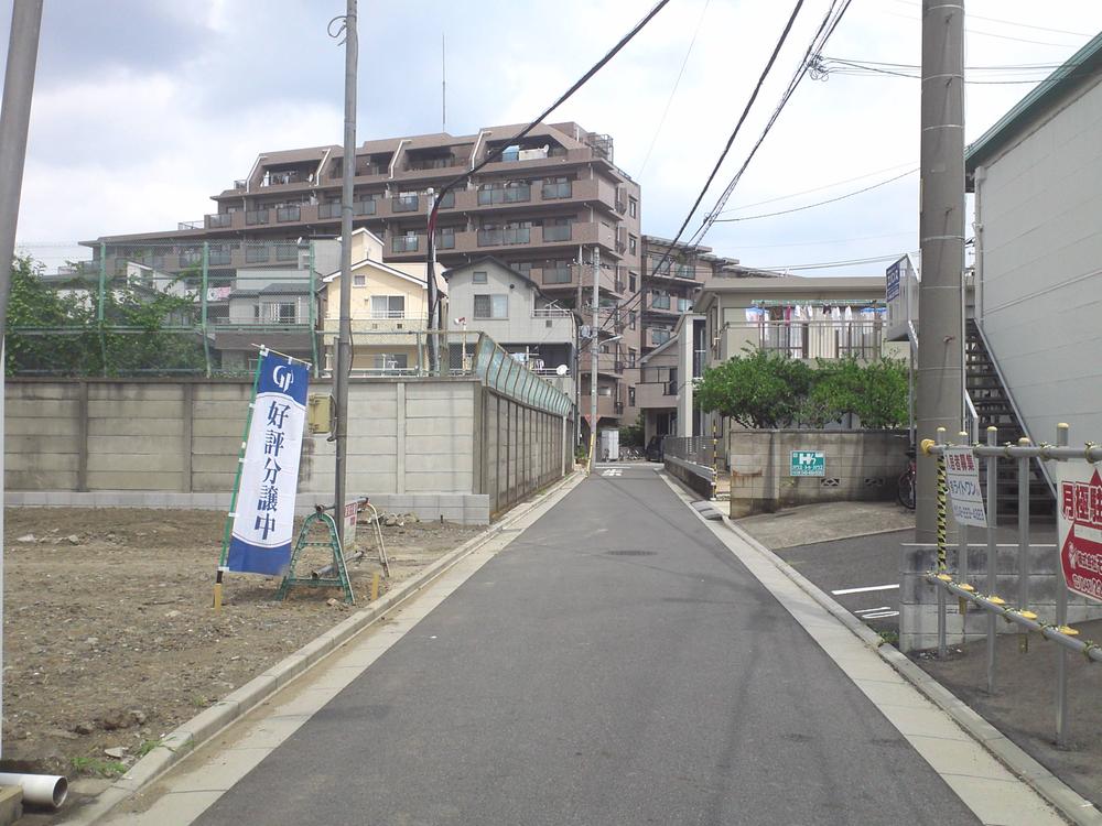 Local photos, including front road. Local (August 2013) Shooting