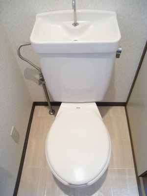 Toilet. Bathroom. Since there is an electrical outlet will be also put Washlet