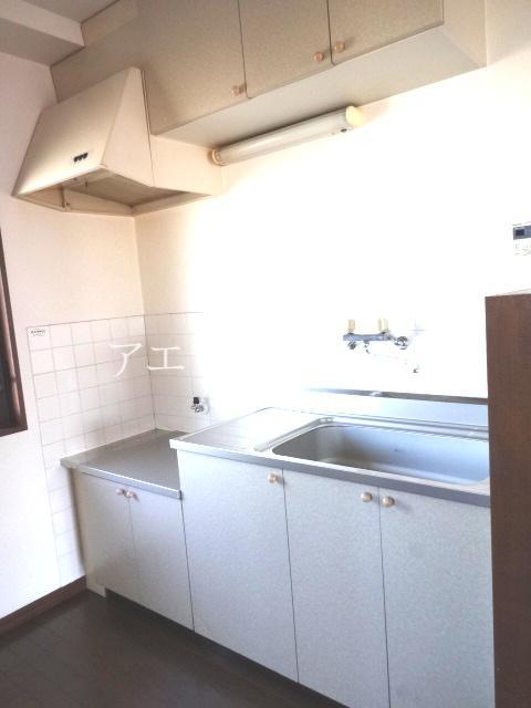 Kitchen. Ventilation is good because there is a window.