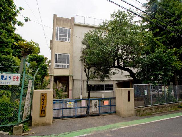 Primary school. Kawaguchi City Hatogaya Elementary School