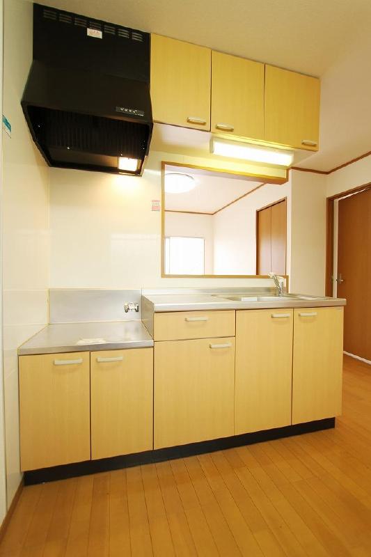 Kitchen. Cute yellow kitchen Sink is widely washing a breeze