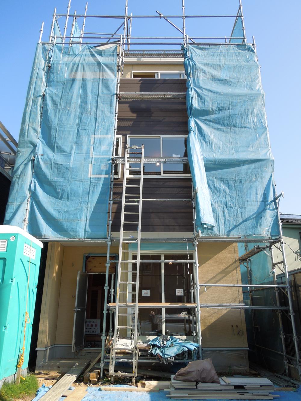 Local appearance photo. Shooting from the building front