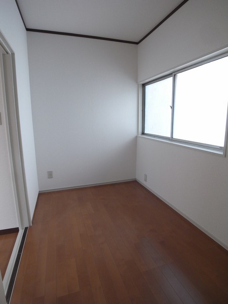 Living and room. 2F Western-style 3 Pledge