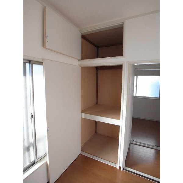 Receipt. 2F6 Pledge of storage