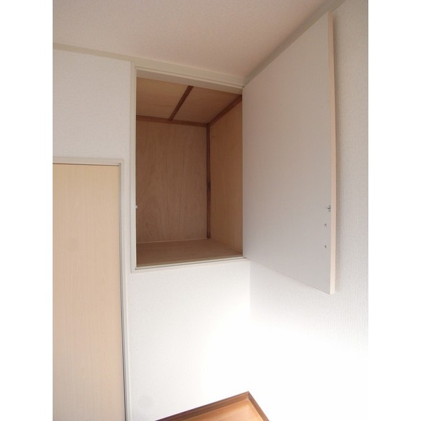 Receipt. 2F6 Pledge of storage