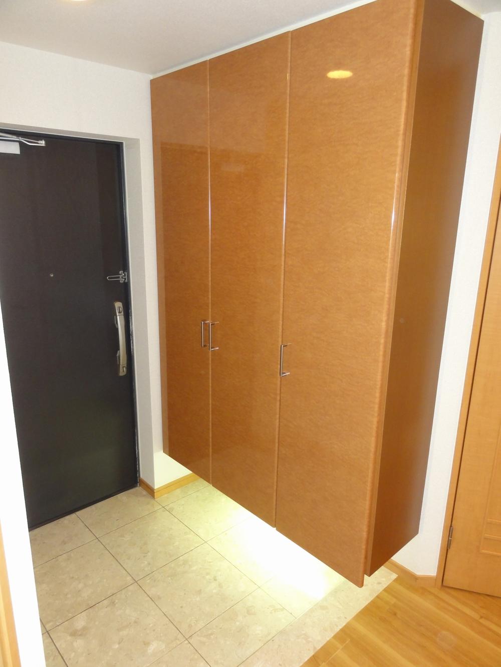 Receipt. Indoor (July 2013) Shooting Shoes BOX you can store plenty