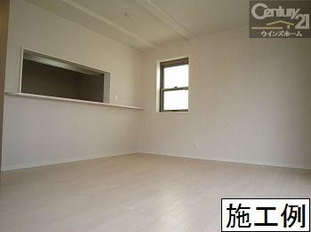 Same specifications photos (living)