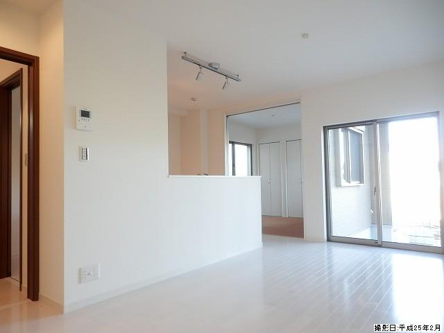 Living. Indoor (February 2013) Shooting