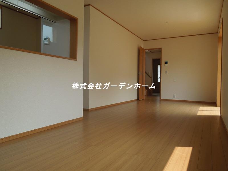 Model house photo. Attractive is spacious living room on the popular counter kitchen