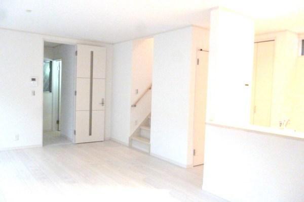 Living. Indoor (12 May 2013) Shooting