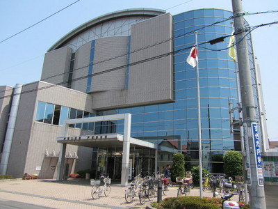 library. Totsuka 514m until the library (library)