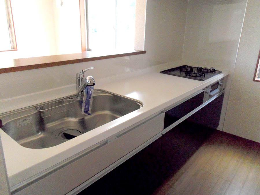 Kitchen. anytime, anywhere. To have received your contact can guide you ready within 30 minutes, We are ready at all times