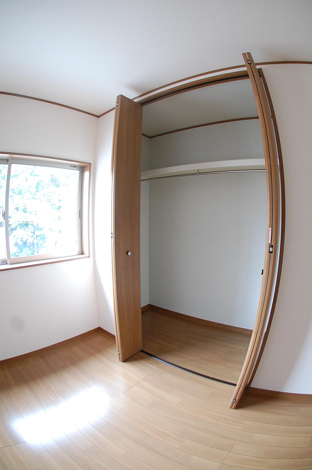 Receipt. Yes each room storage