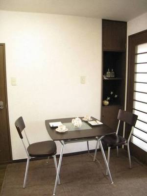 Living and room. Furniture is also easy to match with woodgrain