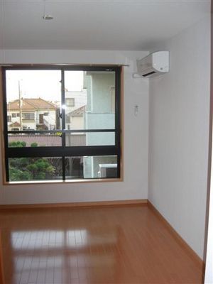 Living and room. Day is good.