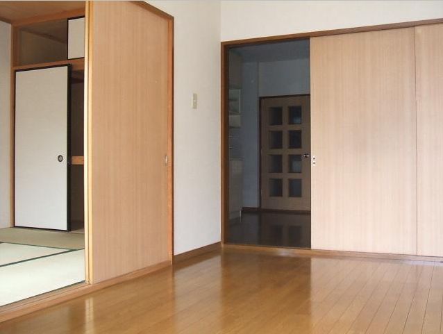 Living and room. This is a sample photo of another in Room.