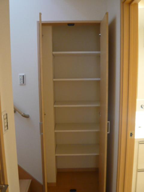 Receipt. Local (11 May 2013) Shooting