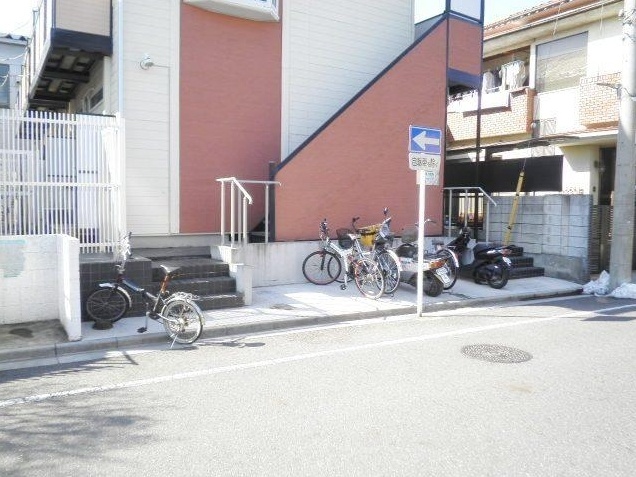 Building appearance. Koenmae, Living environment favorable