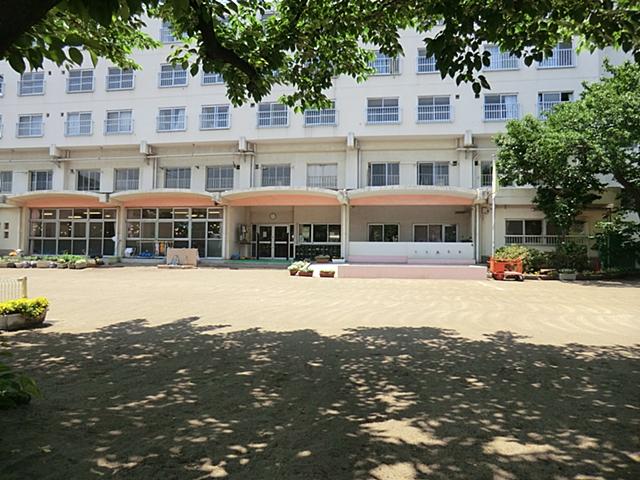 kindergarten ・ Nursery. Nakamachi 400m to nursery