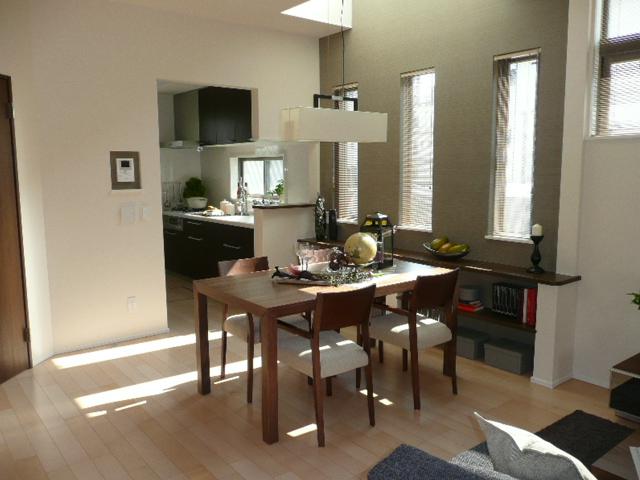 Living. Building 2 (November 2013) Shooting