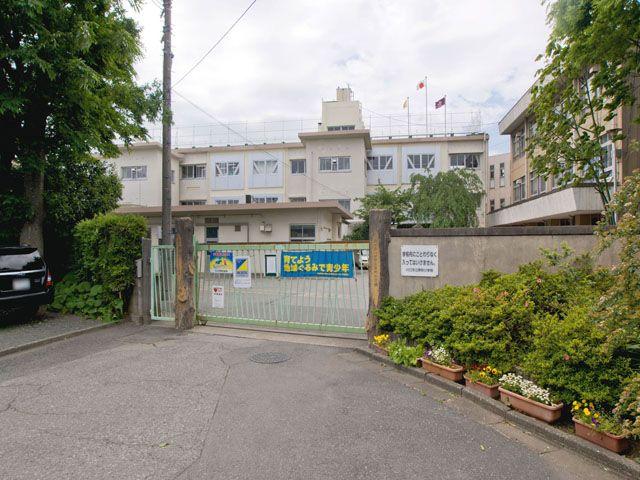 Primary school. Haramachi to elementary school 565m